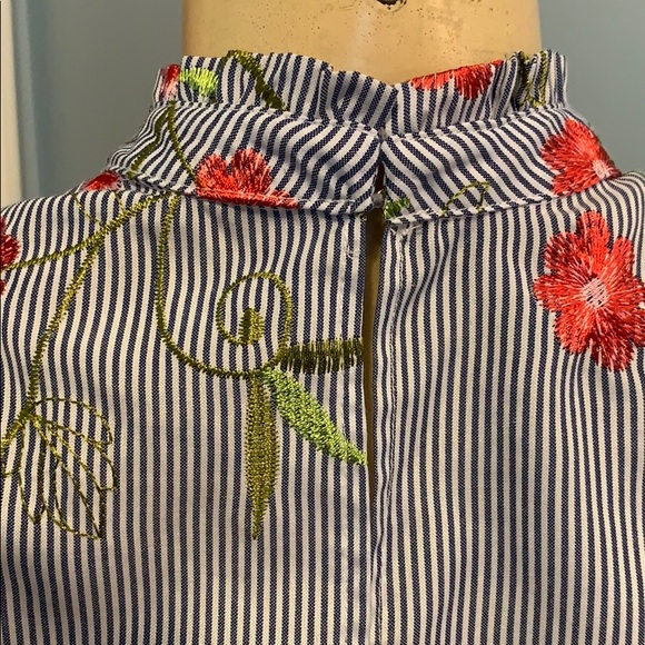 BCBGeneration Embroidered Ruffle Top - Picture 5 of 7